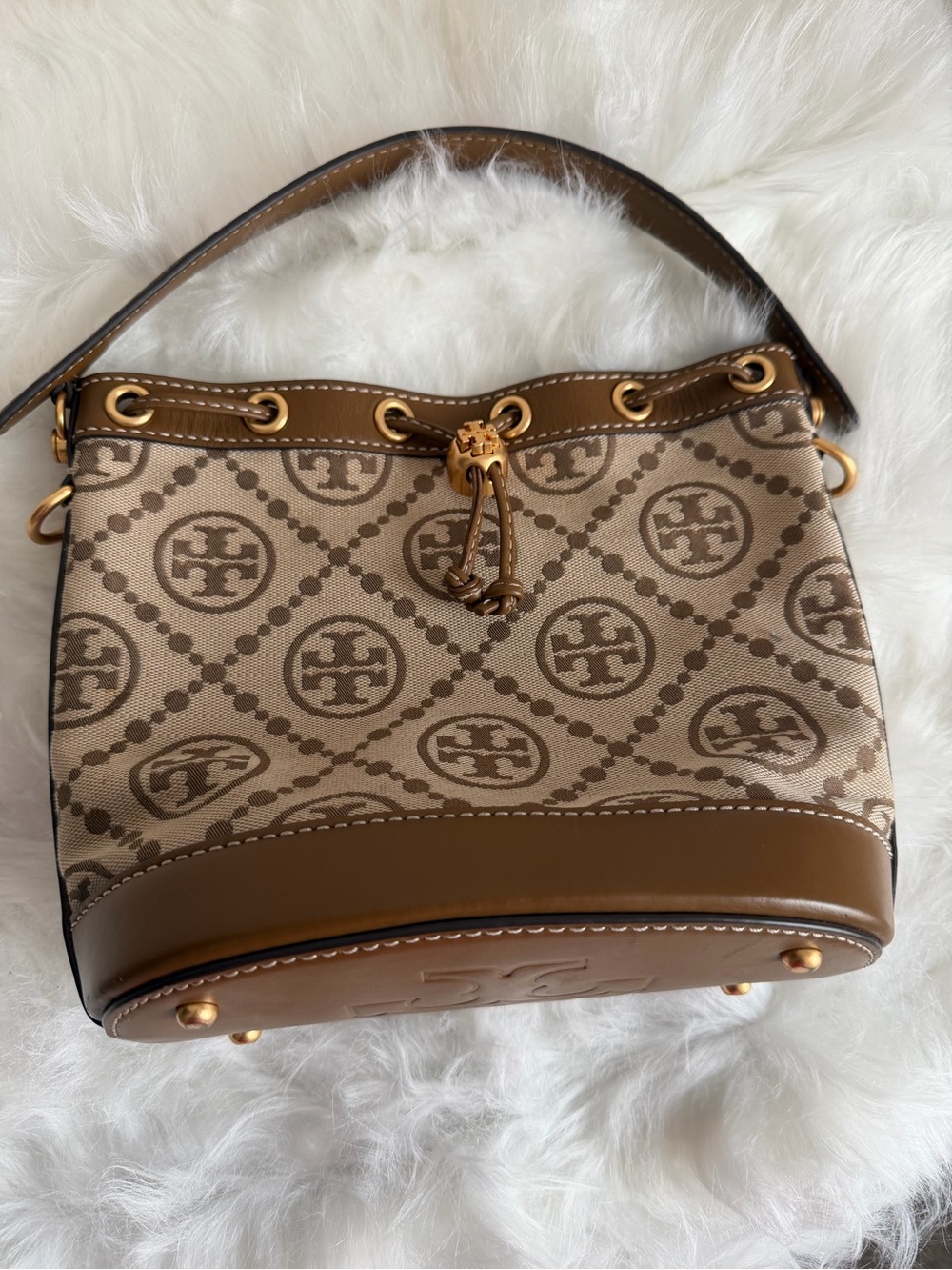 Tory Burch Beige and Brown Logo Drawstring Shoulder Bag